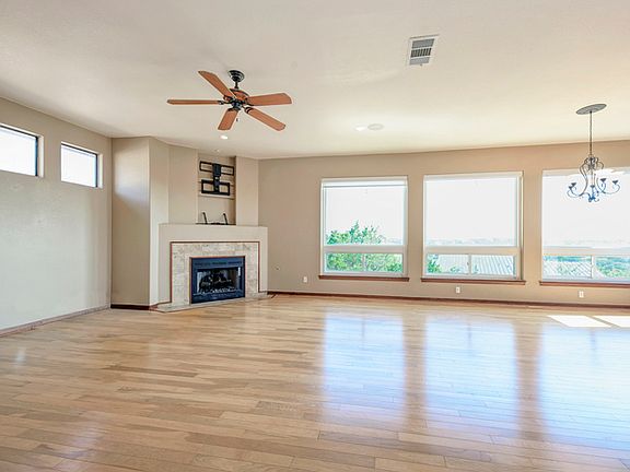 4th image of 3206 Constitution Dr