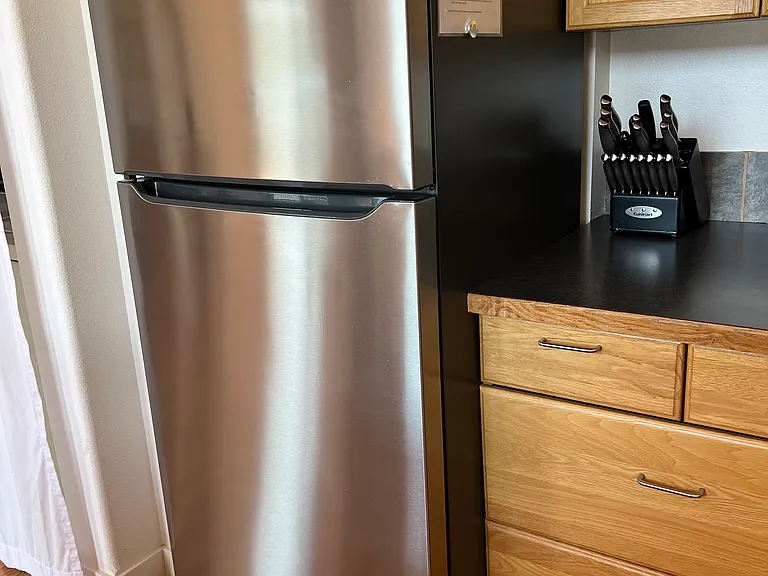 2058 Dellesta Dr — Photo 27