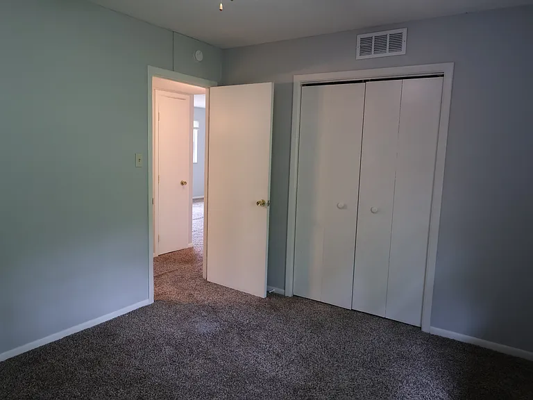 205 Long St #2 — Photo 14
