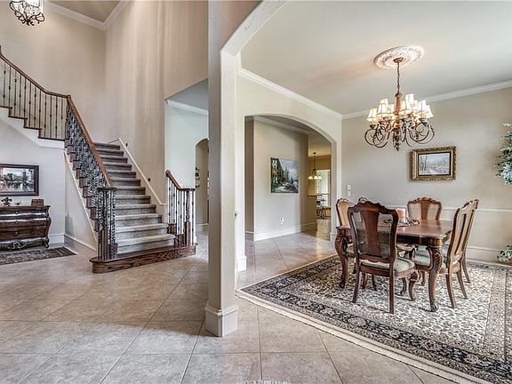 5th image of 2304 Greymoore Dr