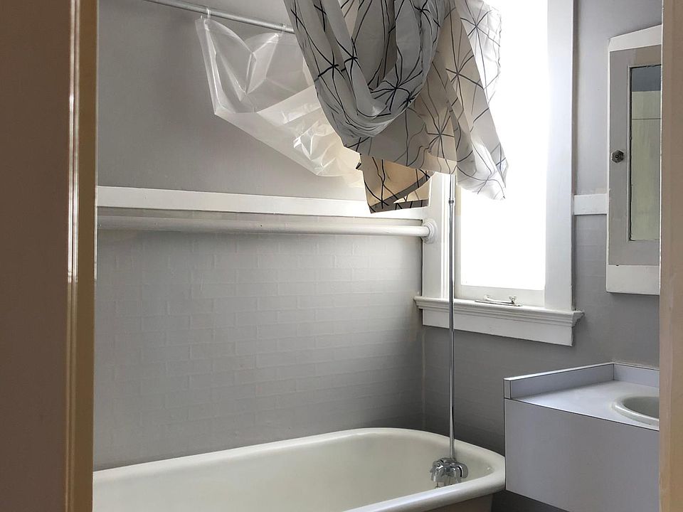 1st image of 2341 Divisadero St #3