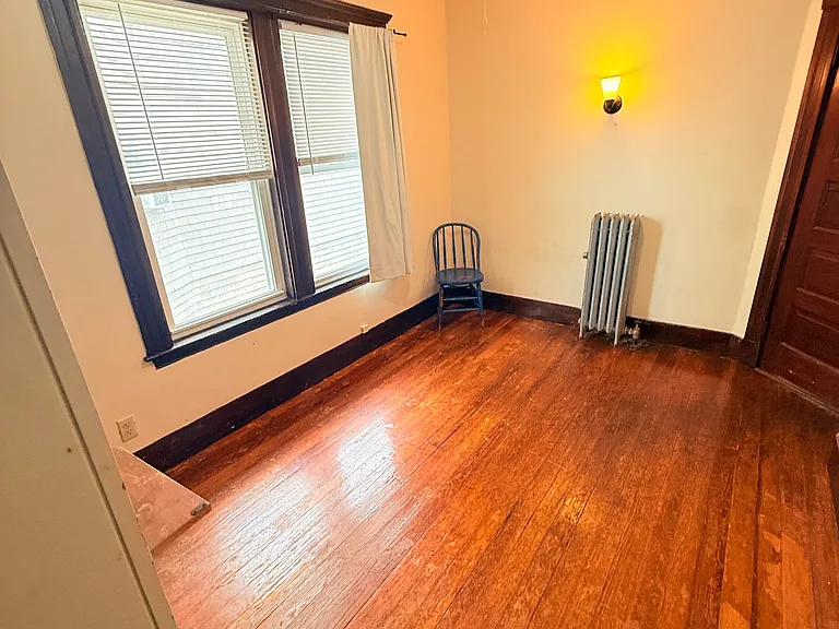 260 Boston Ave — Photo 8