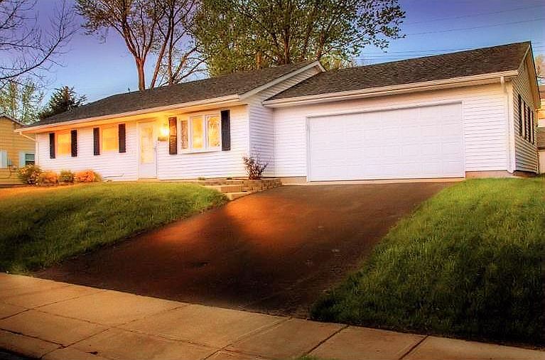 1st image of 106 Stadia Dr