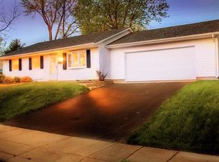 106 Stadia Dr, Franklin, OH 45005