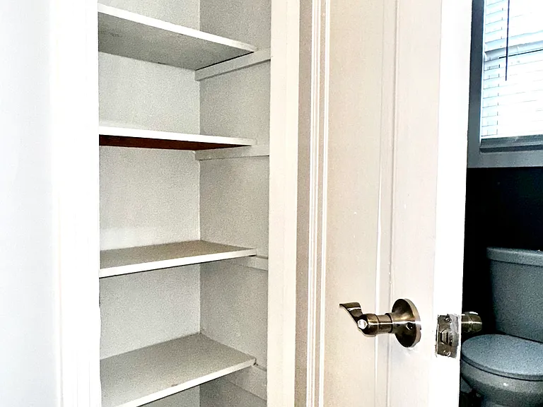 512 Mellon St SE #101 — Photo 14