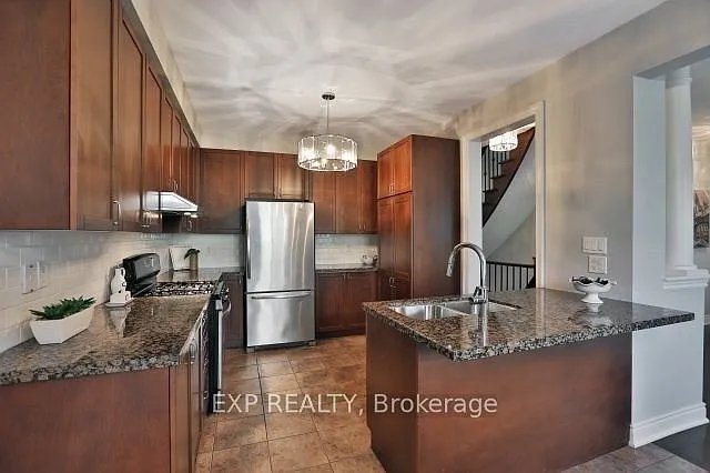 2209 Blackbird Ct — Photo 5