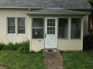 609 16th St, Wisner, NE 68791