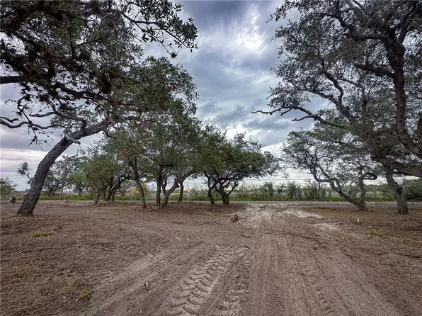 2537 Jocelyn Rd, Aransas Pass, TX 78336