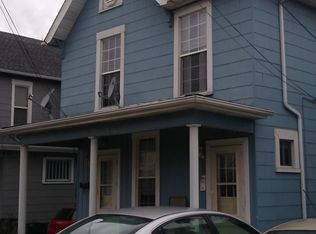 826 1/2 W Main St, Muncie, IN 47305