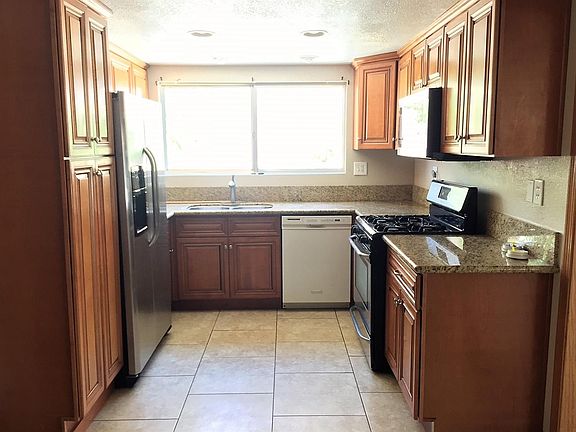 5th image of 26609 Mariner Ln