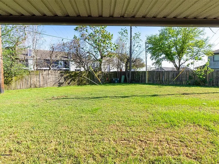 1902 Telegraph Square Ct — Photo 11