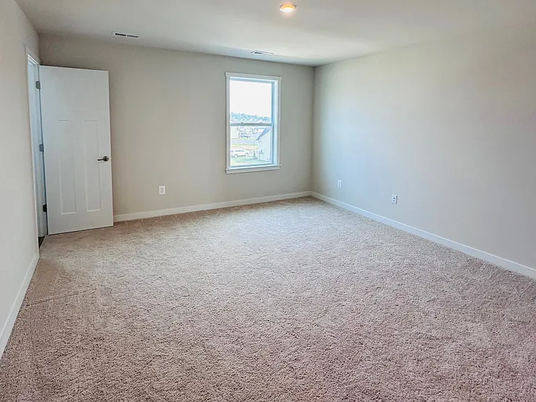 61 Zander Rd — Photo 16