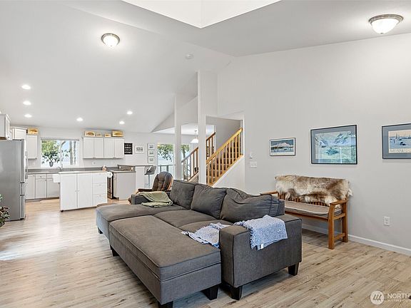 5th image of 3013 Paradise Bay Road