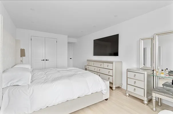 Sold by Owner | media 20