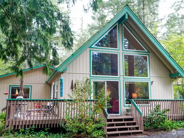 431 N Duckabush Drive E, Hoodsport, WA 98548