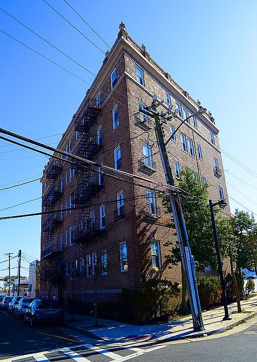 1st image of 2 S Hartford Ave APT C1