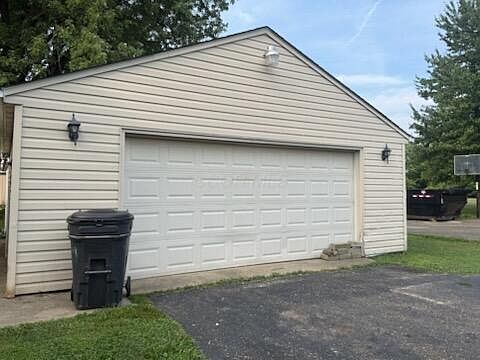 5th image of 4545 Lock Rd