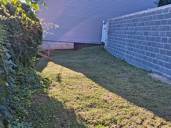 4th image of 2244 N 10th St