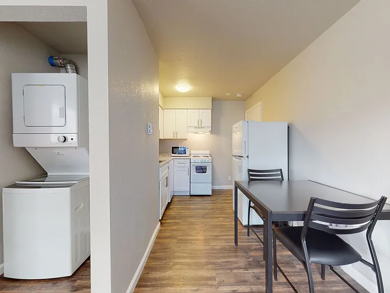 1005 S 1st St #11 — Photo 6
