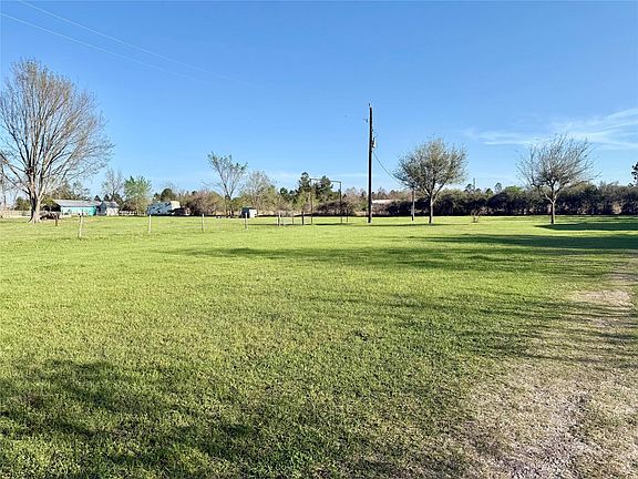 3rd image of 29921 Waller Spring Creek Rd