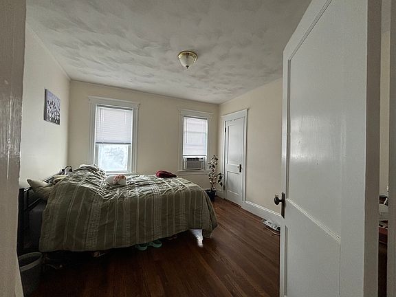 5th image of 109 Birch St #3