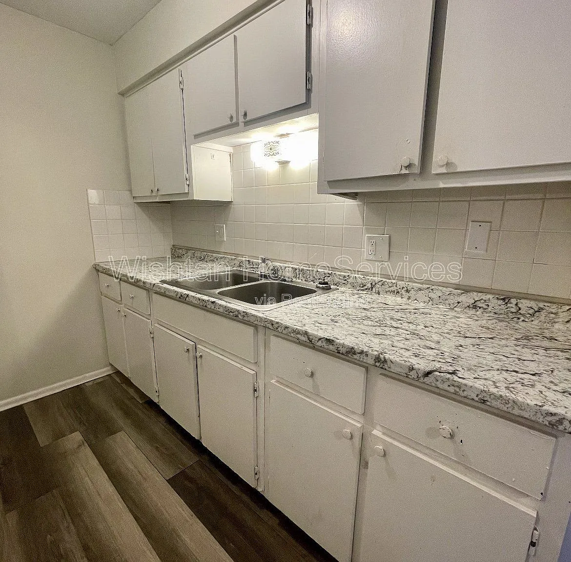 2 bed, 1.0 bath, 725 sqft, $640 — Photo 3