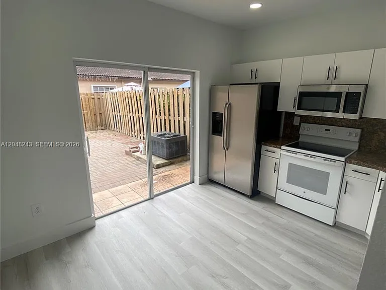 13765 SW 170th Ter #13765 — Photo 5