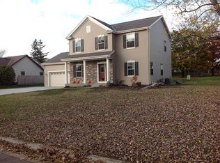 10610 W Candlestick Ln, Franklin, WI 53132