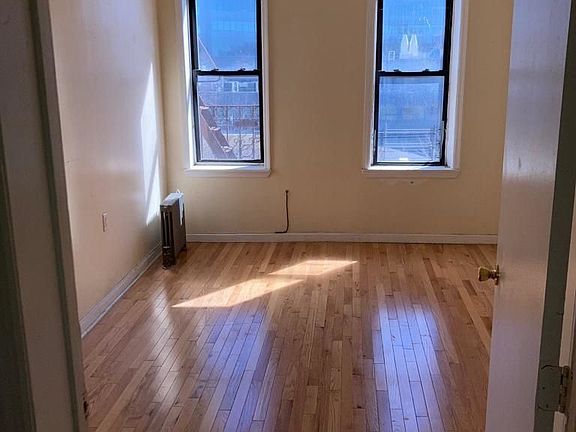5th image of 102 Convent Ave APT 45