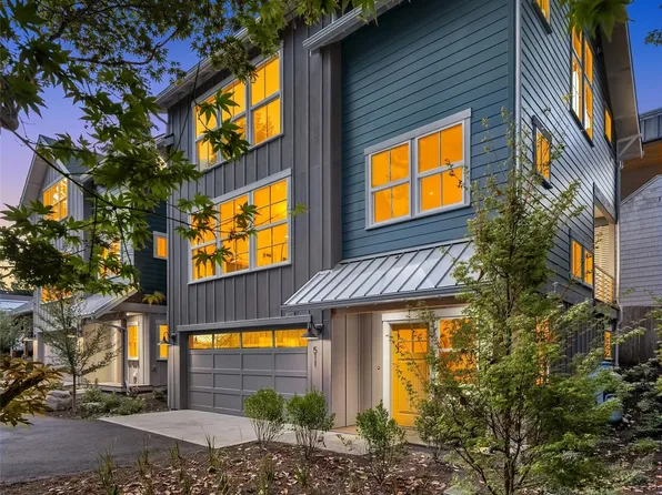 511 Groos Lane NE, Bainbridge Island, WA 98110