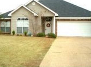 336 Cherry Bark Dr, Brandon, MS 39047
