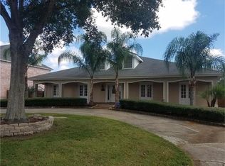 3709 Lake Aspen Dr W, Gretna, LA 70056