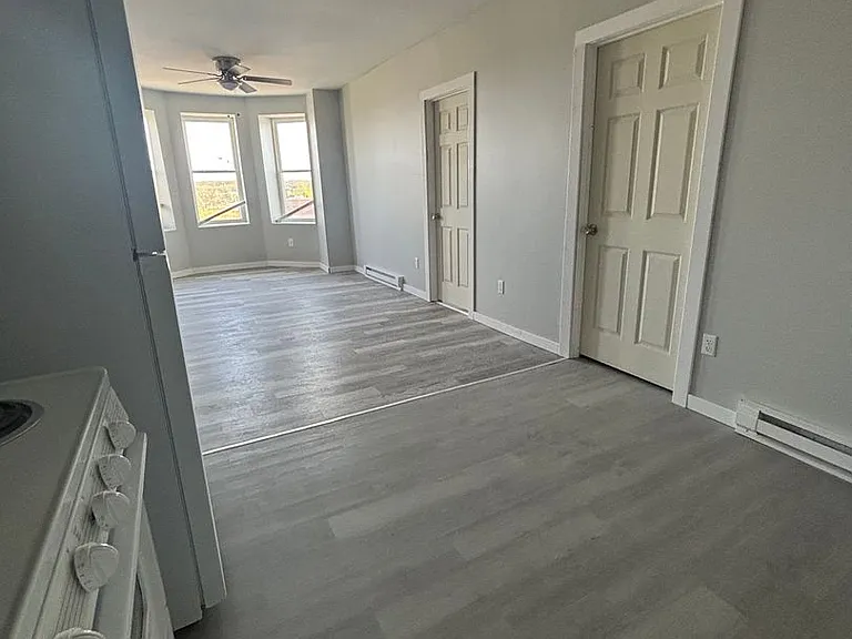 287 Elm St — Photo 4