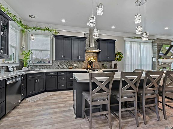 2nd image of 10082 Swanson Ln