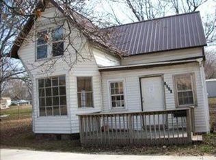 1210 3rd St, Three Rivers, MI 49093