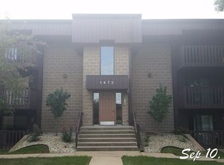 1472 Rock Run Dr #3B, Crest Hill, IL 60403