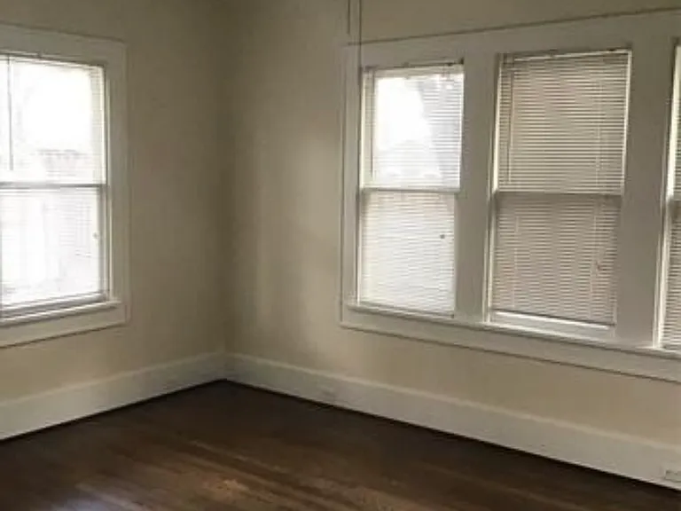 2135 Stanley Ave — Photo 6