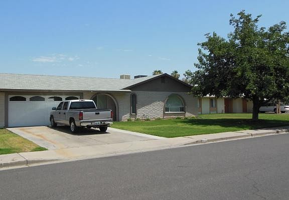 2nd image of 1222 E Fremont Dr
