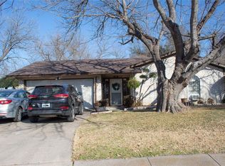 230 N Bryan Cir, Mesquite, TX 75149
