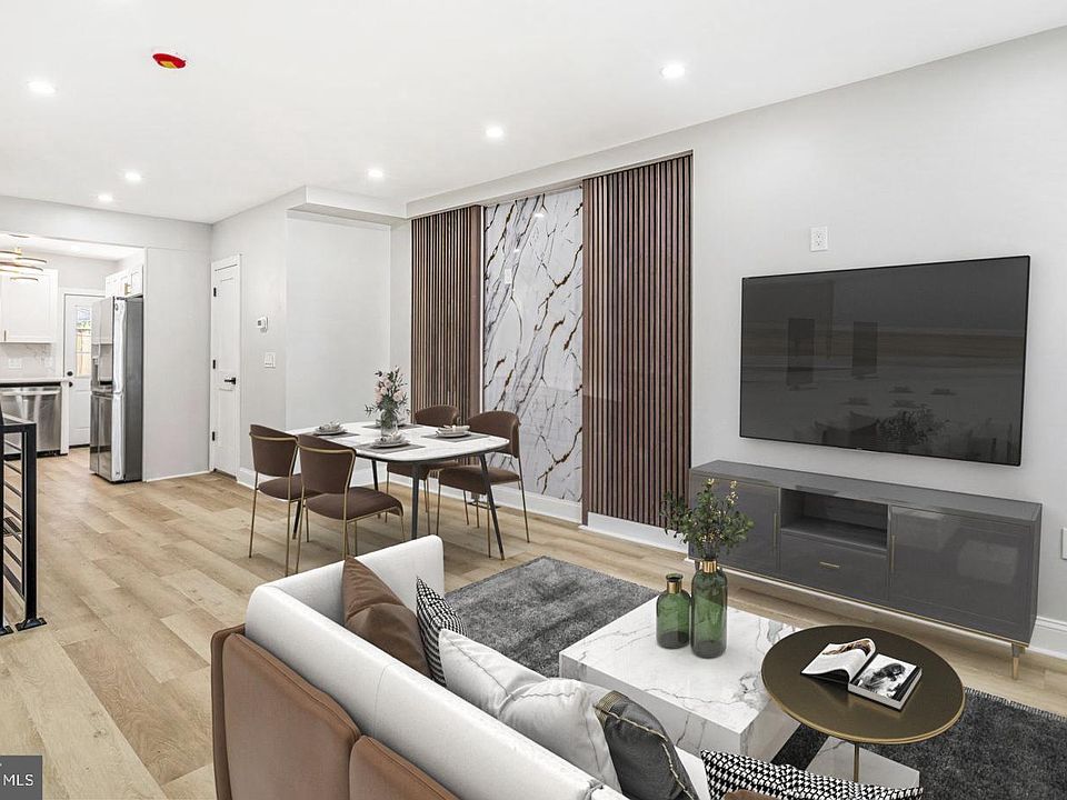 1st image of 2040 Fernon St