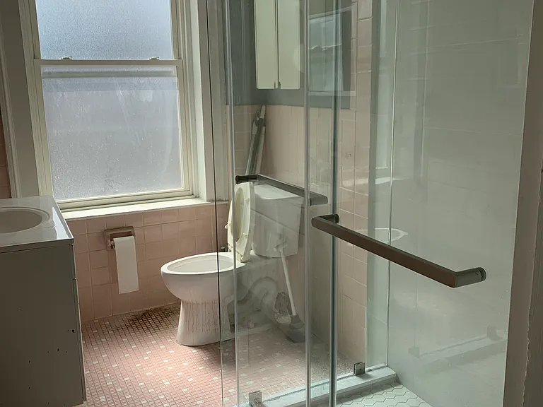 154 Minor St #2 — Photo 8