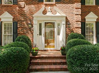 2027 Kilkenney Hill Rd, Matthews, NC 28105