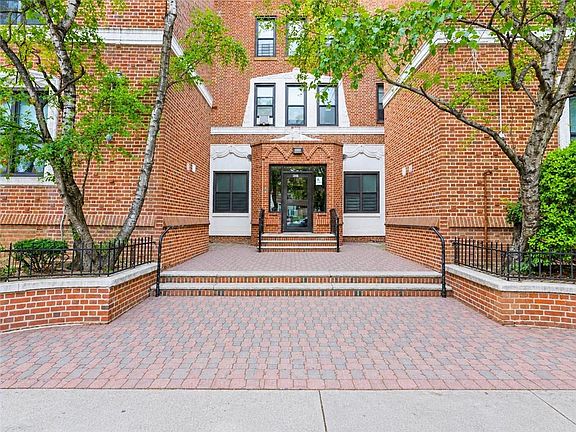 2nd image of 8814 Bay Pkwy APT 6C