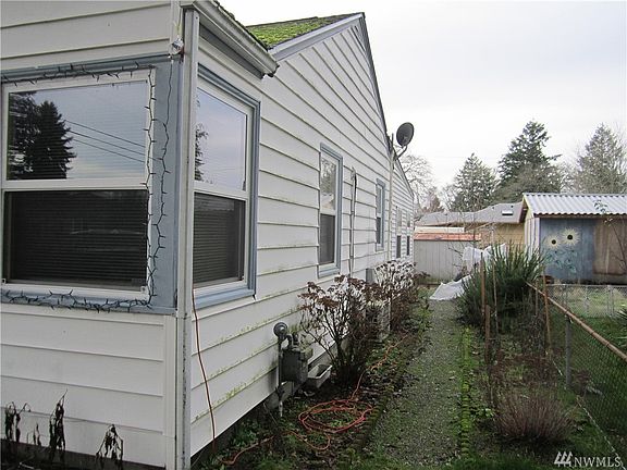 4th image of 6906 S Gove St