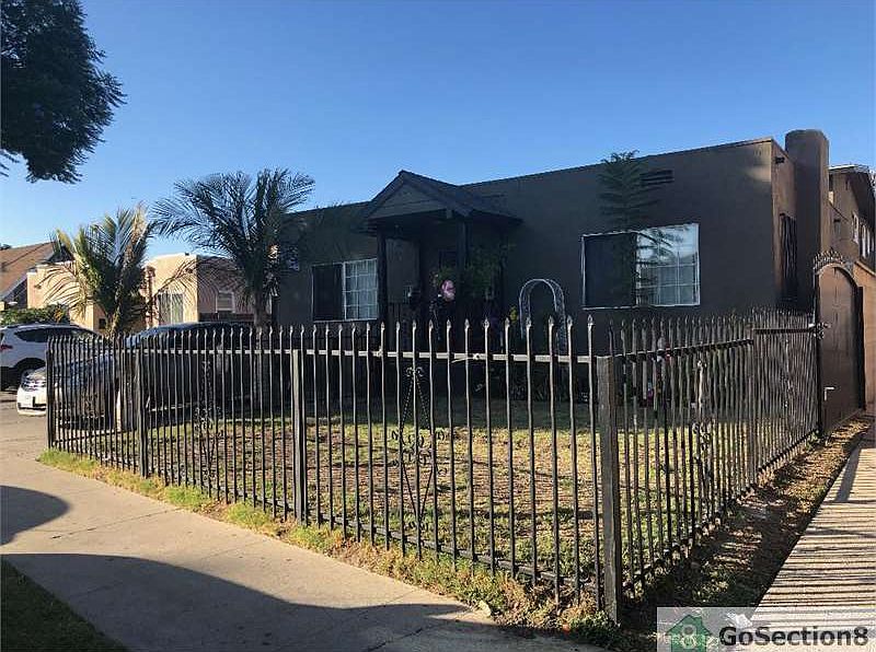2nd image of 3667 Fernwood Ave APT F