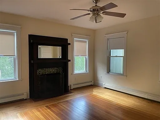3 bed, 1600 sqft, $2,600 — Photo 3