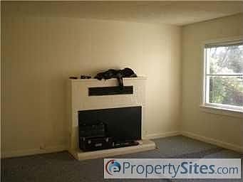 4th image of 1102 Nevada St
