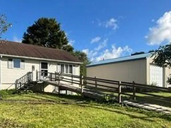 595 Jefferson St, Callensburg, PA 16213
