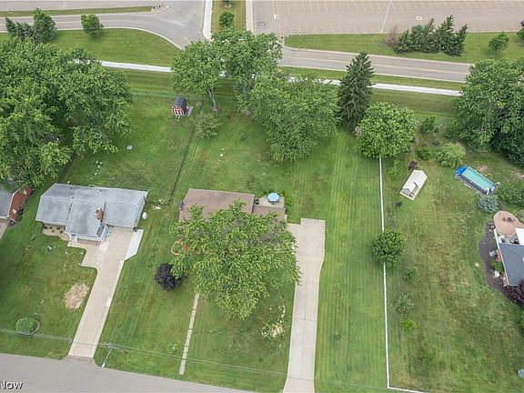 4th image of 6145 Hollydale Ave NE
