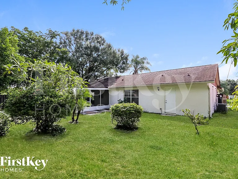 1401 SW Sudder Ave — Photo 15